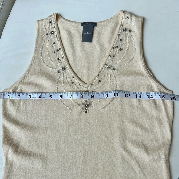 Ann Taylor Ivory V Neck Knit Sequin Top - Picture 6 of 7